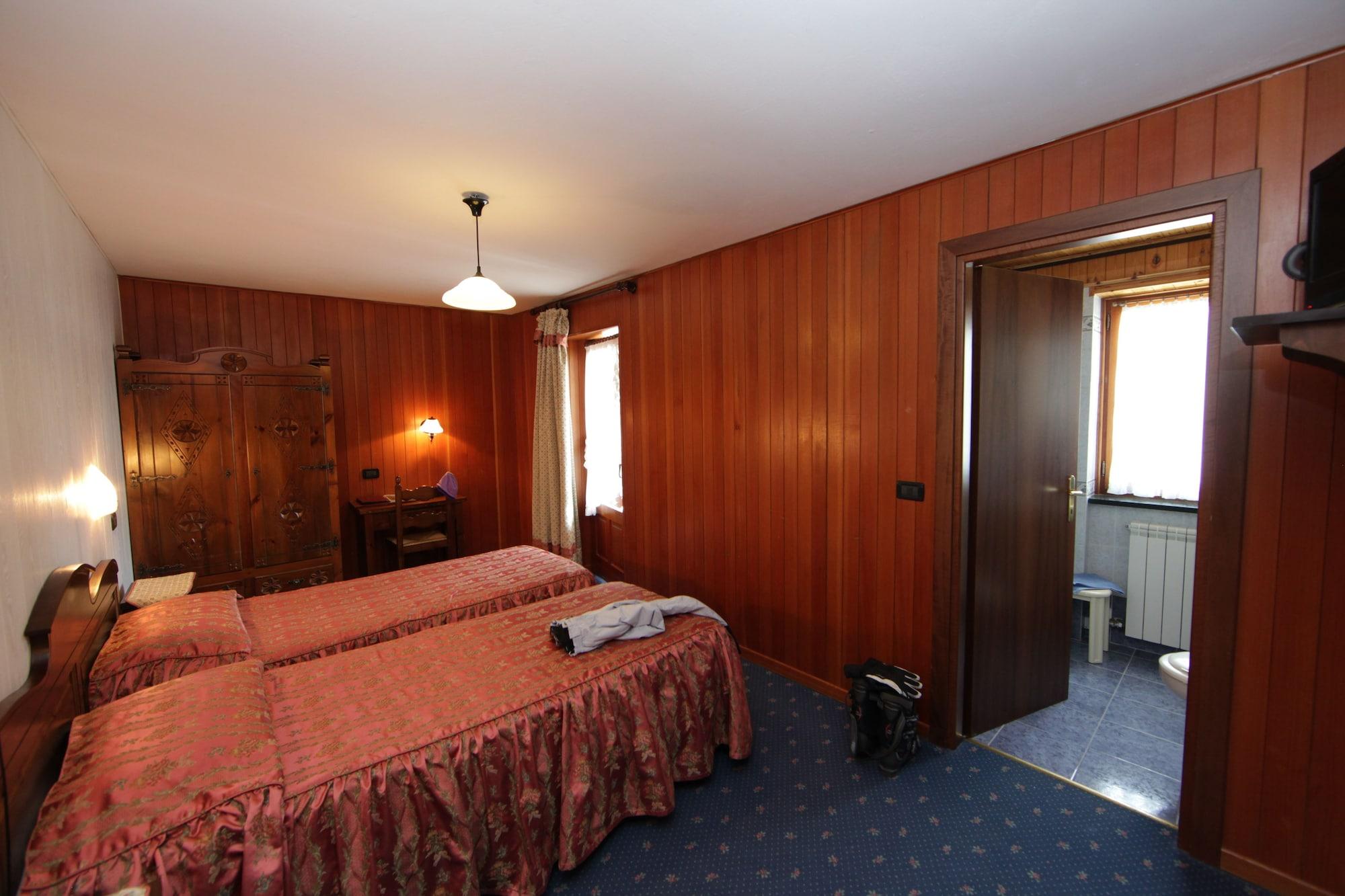 Santa San Hotel Champoluc Exterior foto