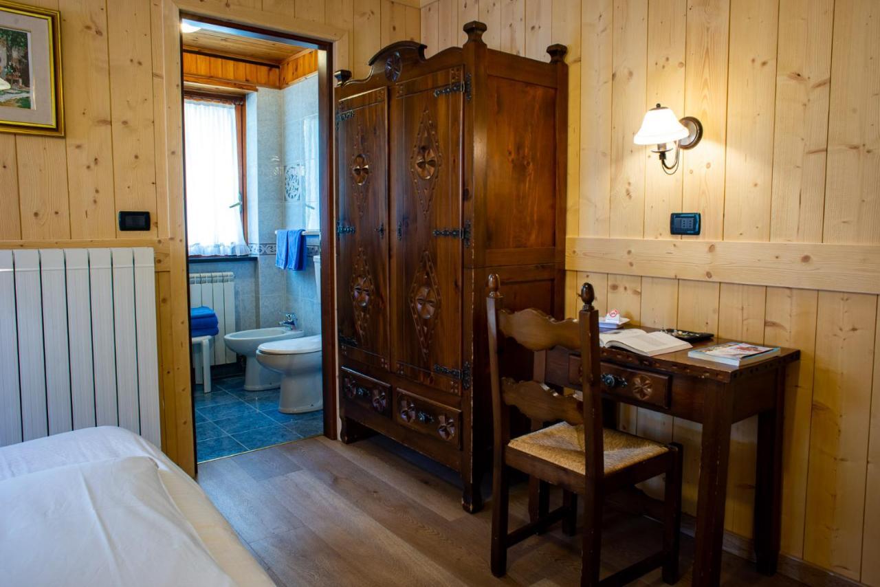 Santa San Hotel Champoluc Exterior foto