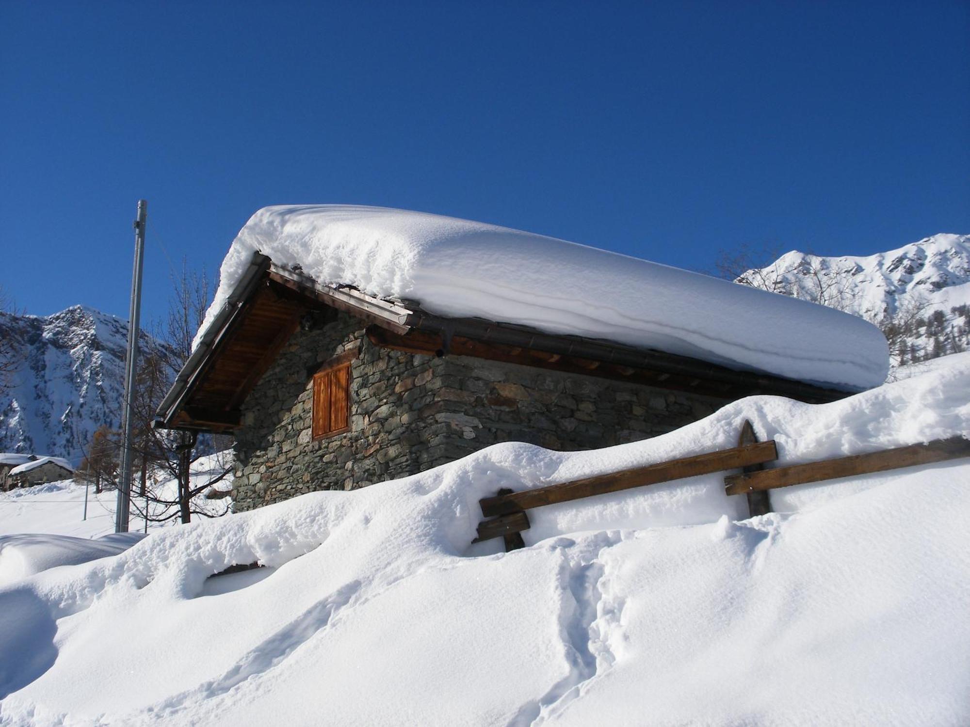 Santa San Hotel Champoluc Exterior foto